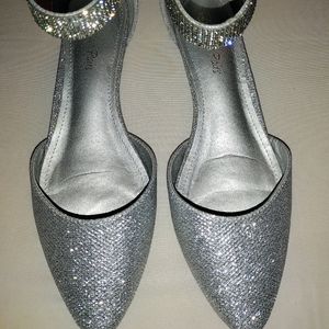 Dream Pairs Silver Flat glitter shoes